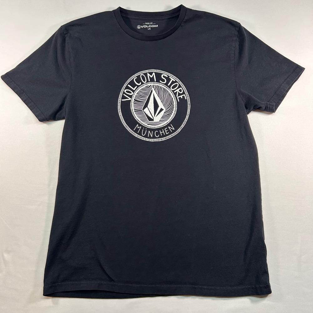 Volcom Store Munchen Graphic T-Shirt Mens Large Black‎ Cotton Basic Fit 35A315SS